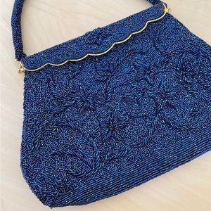 Rare vintage beautiful blue iridescent beaded purse